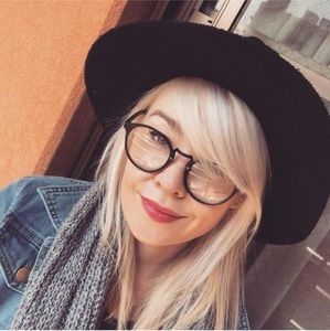 Meet your Posher, Kenda